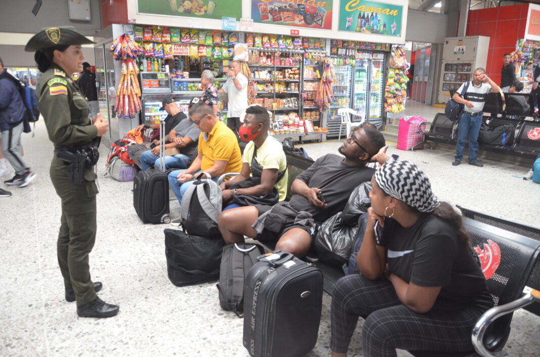 b2808616-3cc0-3378-a271-07f74724ce47