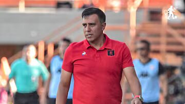 César Farías en la Cuerda Floja: América Evalúa Cambios César Farías en la Cuerda Floja: América Evalúa Cambios