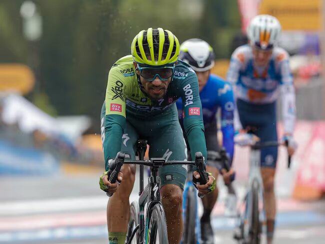 Daniel Felipe Martínez brilla en el Giro 2024 Daniel Felipe Martínez brilla en el Giro 2024