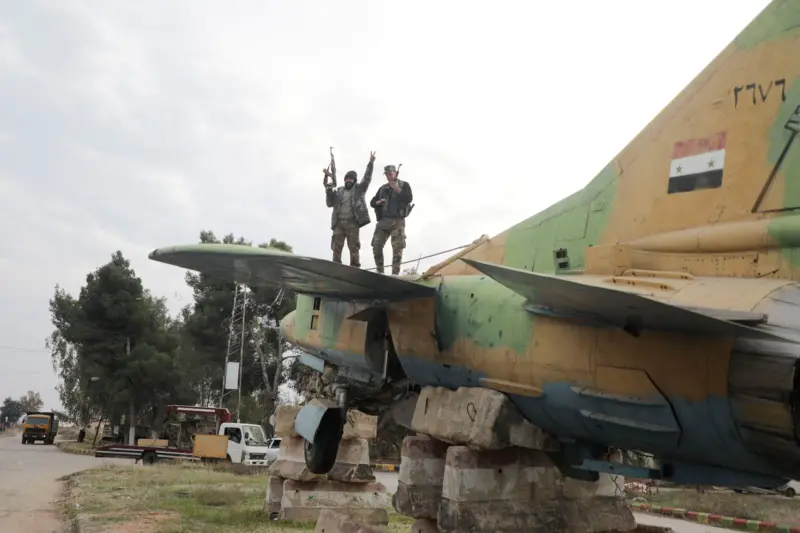 Rebeldes avanzan en Damasco: Al Assad huye mientras Siria enfrenta un futuro incierto