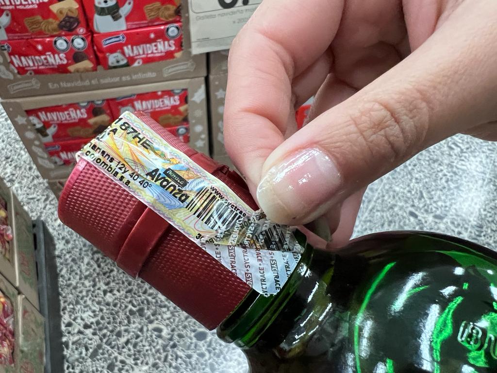 Mujer pierde la vista por consumir alcohol adulterado