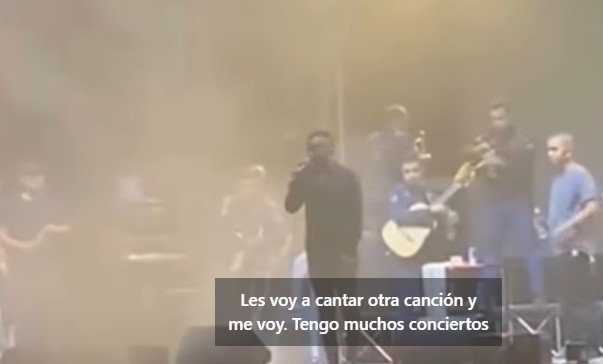 Tiran gas tóxico en pleno concierto de Jhon Alex Castaño