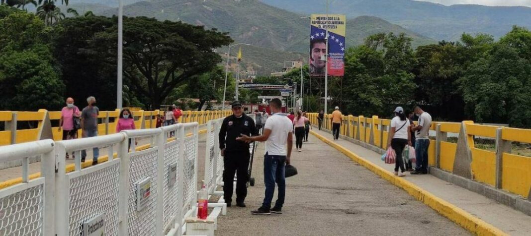 Venezuela Cierra Fronteras con Colombia Hasta el 13 de Enero por Posesión Presidencial Venezuela Cierra Fronteras con Colombia Hasta el 13 de Enero por Posesión Presidencial