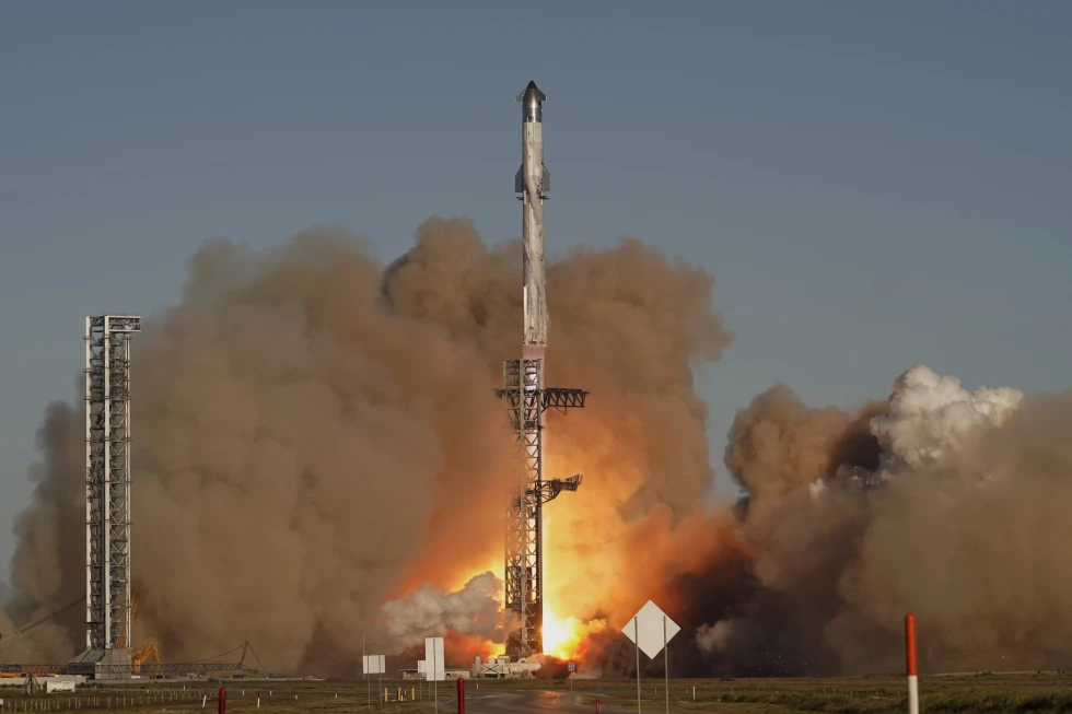 Explosión del Starship de SpaceX conmociona la carrera espacial