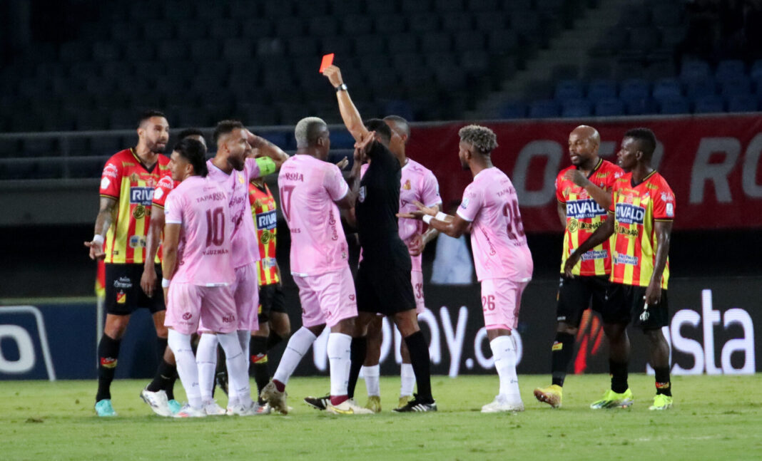 Cierre de fronteras para hinchas del Deportes Tolima en Pereira por seguridad Cierre de fronteras para hinchas del Deportes Tolima en Pereira por seguridad