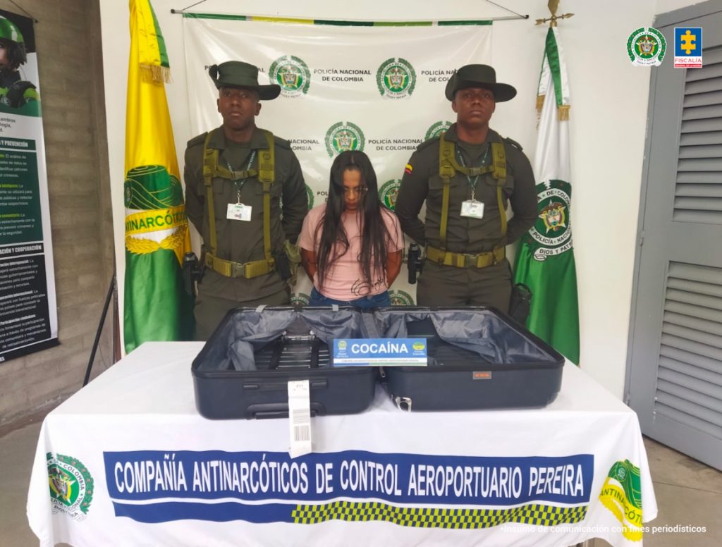 Mujer detenida con cocaína en Pereira rumbo a París