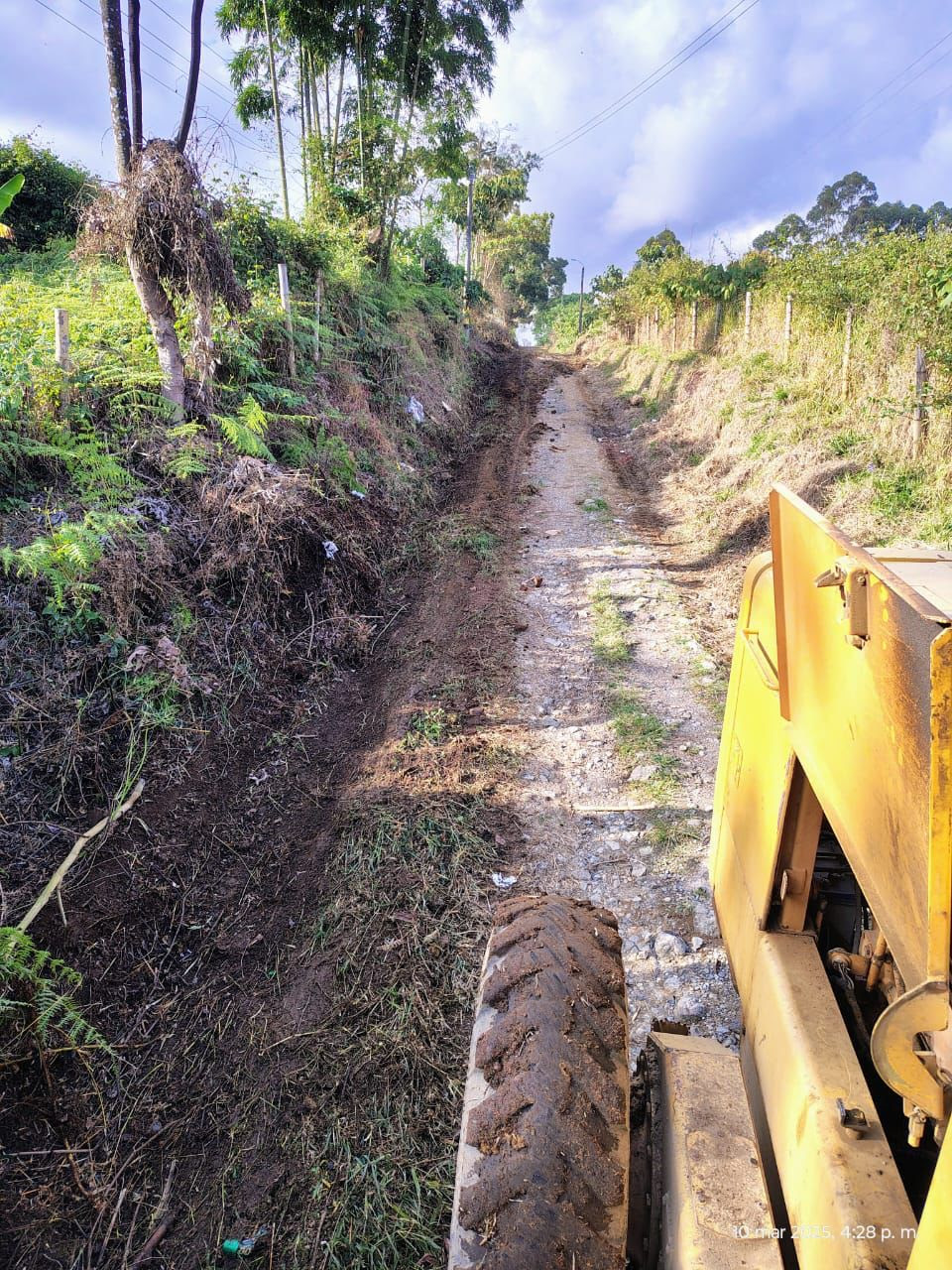 Risaralda mejora 40 km de vías rurales