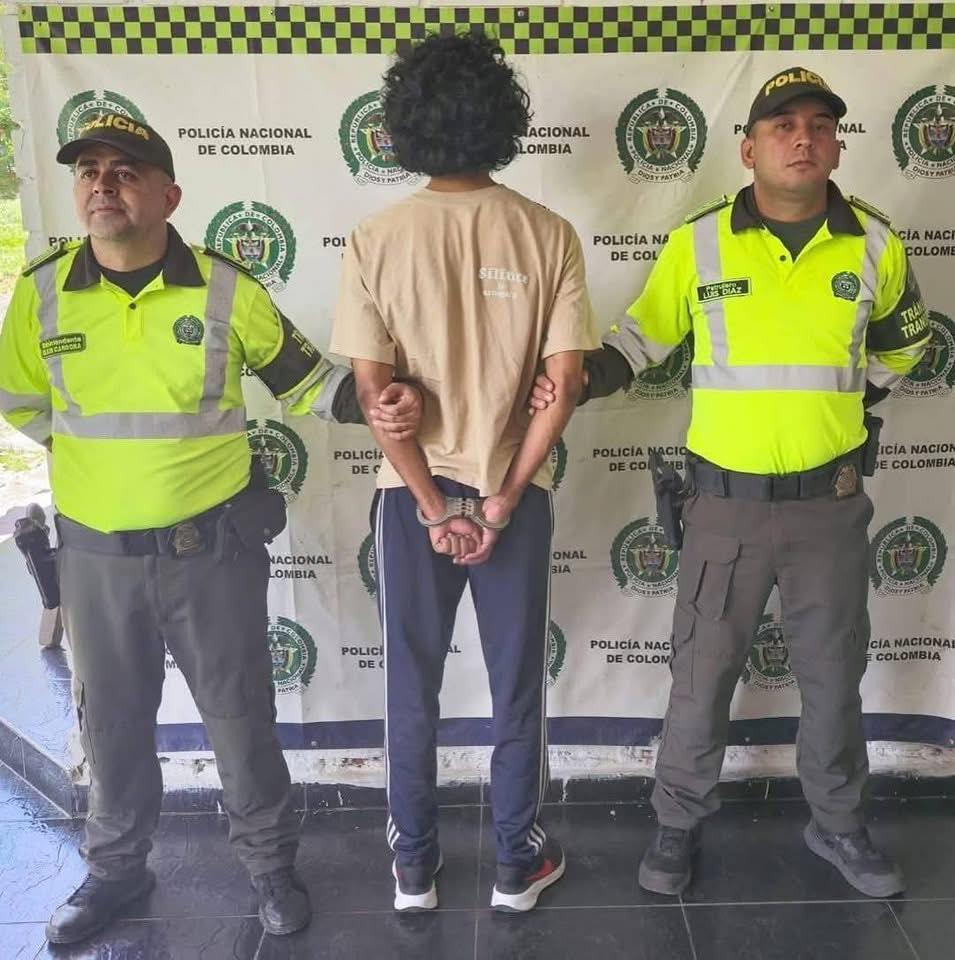 Policías mueren en accidente causado por conductor ebrio