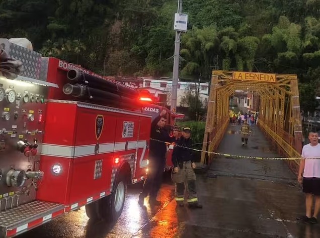 Vendaval en Pereira y Dosquebradas deja evacuaciones