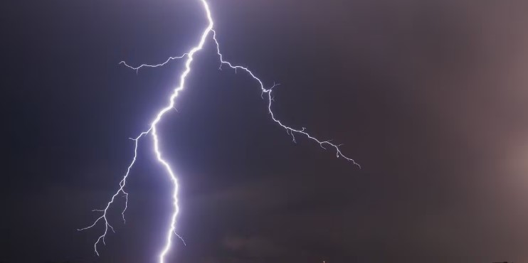 Niña muere tras impacto de rayo en Jamundí