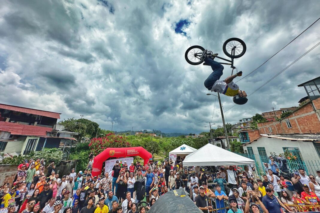 Pereira se llena de adrenalina con Downhill y BMX