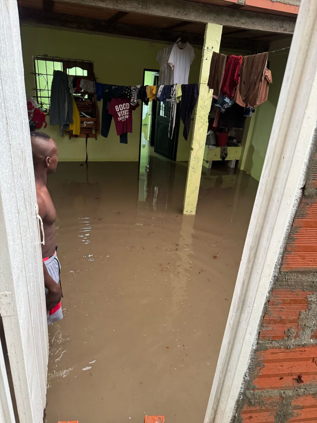 Lluvias en Pereira causan emergencias con inundaciones