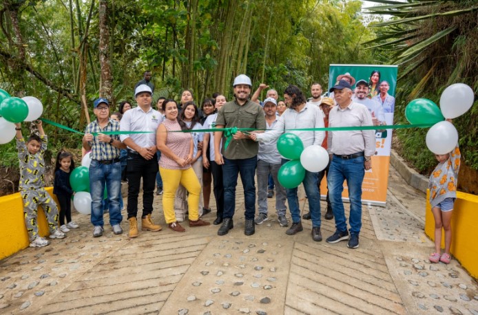 Placas huella que cambian vidas en Santa Rosa
