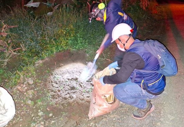 Pánico en Pereira por vertimiento químico cerca de un colegio