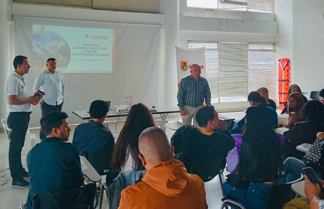 Docentes de Pereira se capacitan en ética y normas disciplinarias