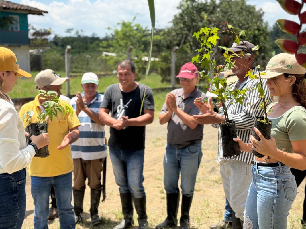 Entrega del predio La Comuna impulsa la reforma rural en Pereira