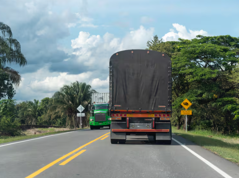 Transportadores denuncian cobros ilegales en bloqueos indígenas