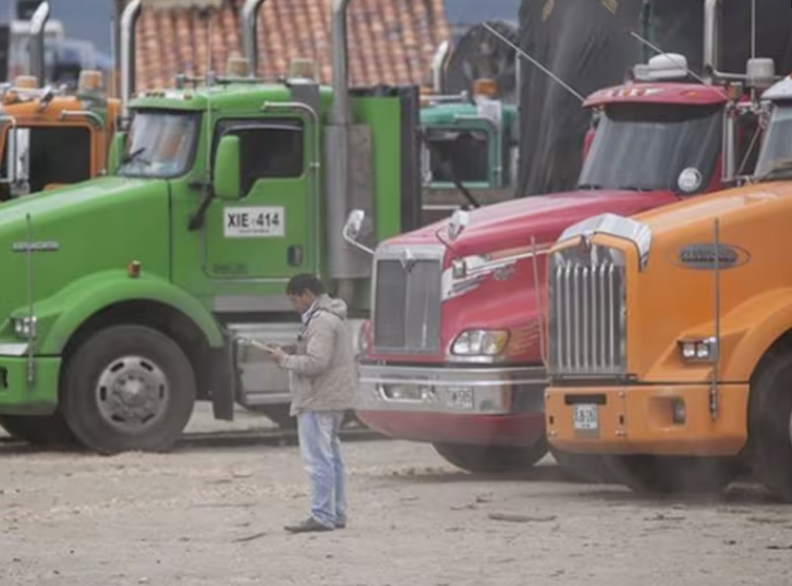 Cancelan el paro camionero del 16 de junio tras acuerdos