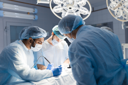 Médicos rechazan las afirmaciones de Petro sobre su labor médica