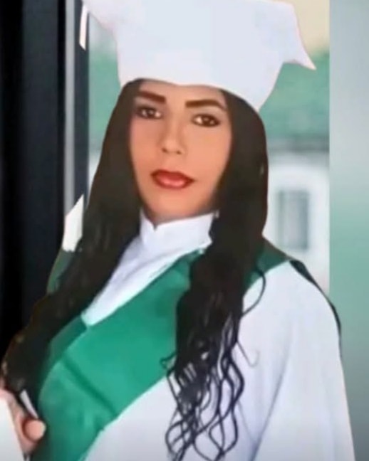 Enfermera muere por bala perdida al asomarse al balcón