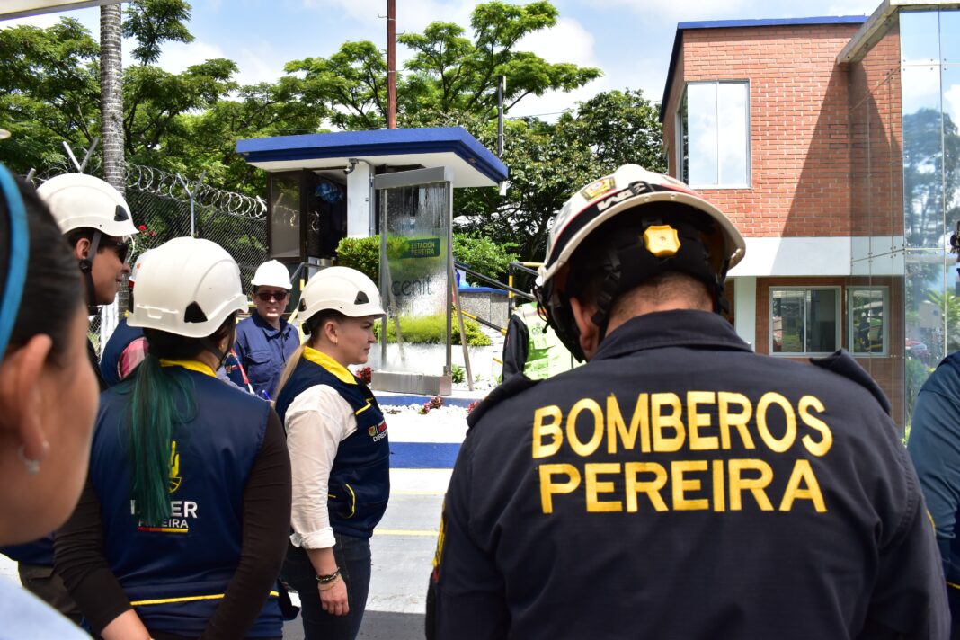 Pereira se prepara para emergencias con simulacro