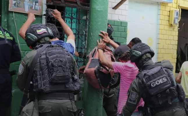 Policía captura a 6 y recuperan mercancía por $200 millones