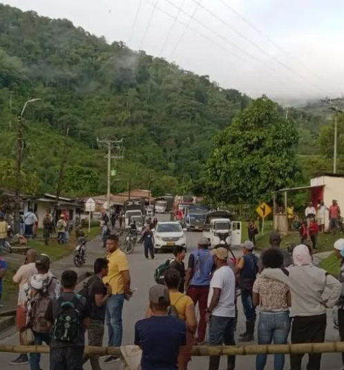 Transportadores están perdiendo dinero tras el cierre en la vía