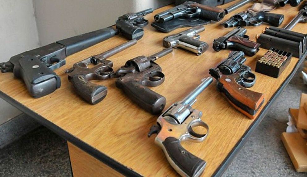 Incautan más de 170 armas usadas para reclutar menores en sicariato