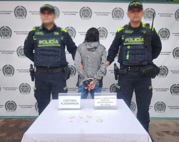 Mujer capturada con droga en Santa Rosa de Cabal