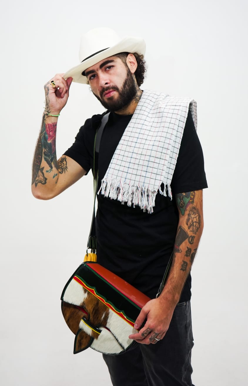 “Mi Caballo Viejo” el nuevo orgullo musical del Eje Cafetero