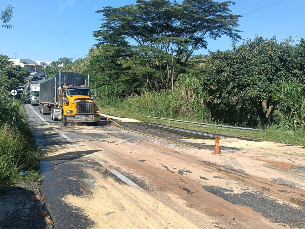 Cierre parcial en La Romelia-El Pollo por incendio